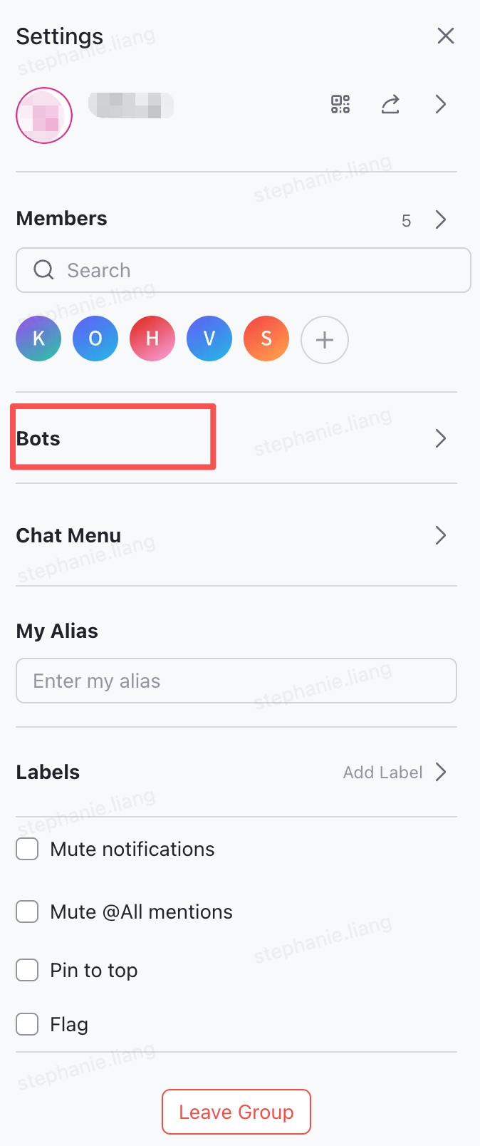 群设置 — 点击「Bots」进入机器人管理